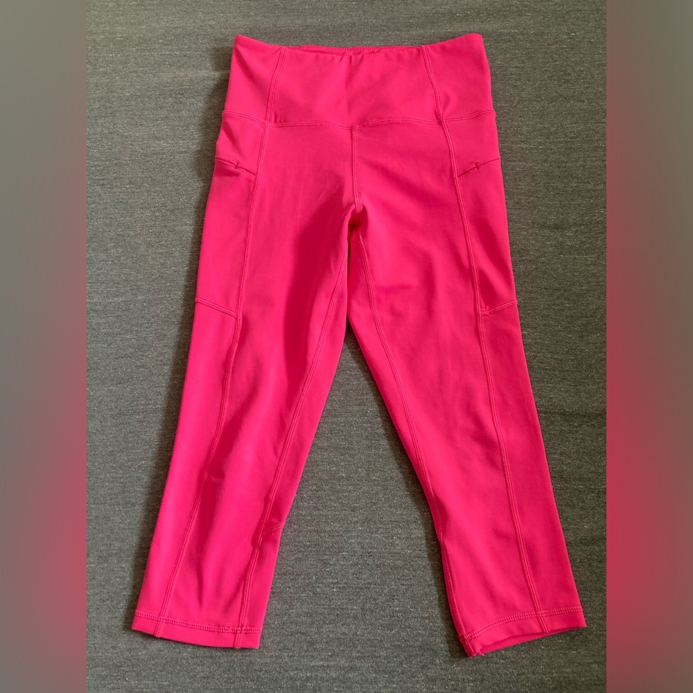 ZYIA Hot Pink Light N Tight Zipper Crop Size 2